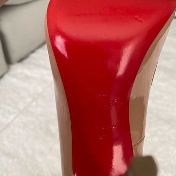 Christian Louboutin So Kate 120 Patent Nude 37 - Picture 3 of 8
